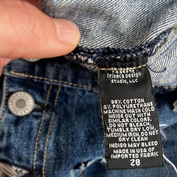 NILI LOTAN | Mollie Jean Short - Picture 7 of 7